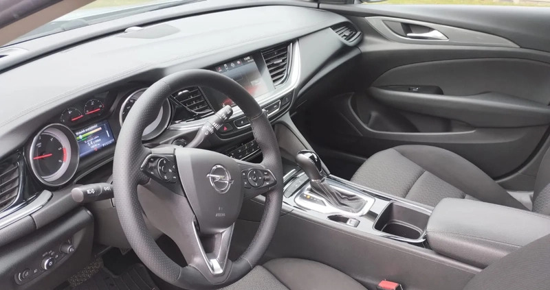 Opel Insignia cena 59500 przebieg: 140792, rok produkcji 2018 z Radzionków małe 106